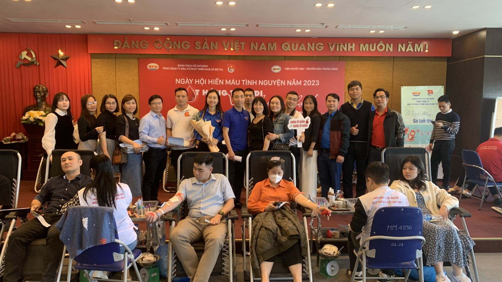 Công ty TNHH một thành viên Dịch vụ nhà ở và khu đô thị (HUDS) tham gia ngày hội hiến máu tình nguyện “Giọt hồng trao đi, yêu thương ở lại” năm 2023.